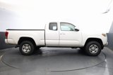 Used 2017 Toyota Tacoma SR image 4