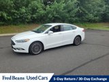 Used 2017 Ford Fusion SE image 2
