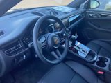 Used 2024 Porsche Macan image 4