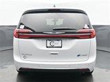 New 2025 Chrysler Pacifica Select image 5