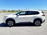 Used 2021 Nissan Rogue SV image 2