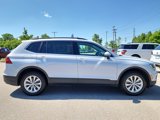 Used 2019 Volkswagen Tiguan SEL image 2