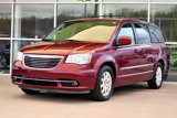 Used 2013 Chrysler Town & Country Touring image 3