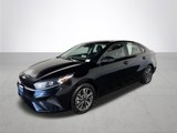 Used 2023 Kia Forte LXS image 2
