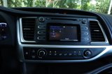 Used 2018 Toyota Highlander LE image 4