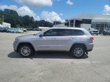 Used 2018 Jeep Grand Cherokee Laredo image 4