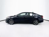 Used 2022 Kia Forte LXS image 4