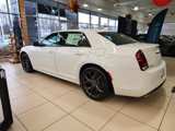 New 2022 Chrysler 300 Touring L w/ Popular Equipment Group image 2