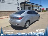 Used 2019 Toyota Yaris L image 3