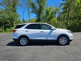 Used 2019 Chevrolet Equinox LT image 2
