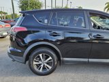 Used 2018 Toyota RAV4 XLE image 4