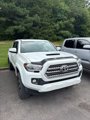 Used 2016 Toyota Tacoma TRD Sport image 3