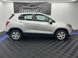 Used 2017 Chevrolet Trax LS image 2