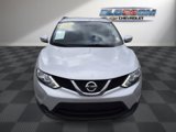 Used 2017 Nissan Rogue Sport SV image 2