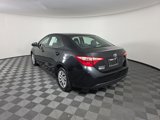 Used 2018 Toyota Corolla LE image 3