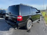 Used 2017 Ford Expedition XLT image 3
