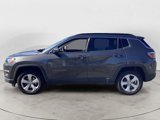 Used 2017 Jeep Compass Latitude image 2