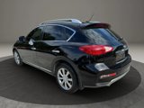 Used 2017 INFINITI QX50 2WD image 3
