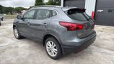 Used 2018 Nissan Rogue Sport SV image 2