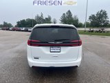 Used 2023 Chrysler Pacifica Touring-L image 5