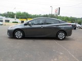 Used 2017 Toyota Prius Four image 2