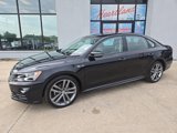 Used 2018 Volkswagen Passat 2.0T R-Line image 3