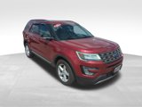 Used 2016 Ford Explorer XLT w/ Equipment Group 202A image 3
