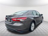 Used 2018 Toyota Camry LE image 5