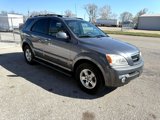 Used 2005 Kia Sorento LX image 2