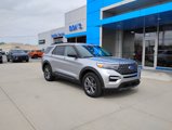 Used 2022 Ford Explorer XLT w/ Equipment Group 202A image 3