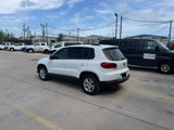 Used 2016 Volkswagen Tiguan S image 4