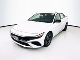 New 2025 Hyundai Elantra SEL image 3