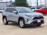 Used 2020 Toyota RAV4 XLE image 3