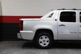 Used 2013 Chevrolet Avalanche LTZ image 5
