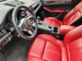 Certified 2021 Porsche Macan image 4