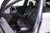 Certified 2024 Porsche Macan image 5