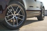 Certified 2024 Porsche Macan image 6