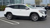 Used 2023 GMC Terrain SLT image 3