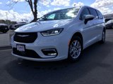 Used 2023 Chrysler Pacifica Touring-L image 2