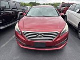 Used 2015 Hyundai Sonata SE image 2