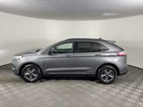 Used 2022 Ford Edge SEL w/ Sport Appearance Package image 3