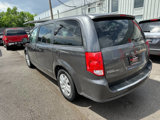 Used 2018 Dodge Grand Caravan SE image 3