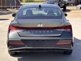 Used 2024 Hyundai Elantra SEL image 5