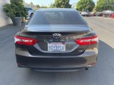 Used 2018 Toyota Camry LE image 5