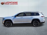 Used 2024 Jeep Grand Cherokee L Laredo image 2