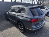 Used 2021 Volkswagen Tiguan SE w/ Panoramic Sunroof Package image 4