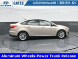 Used 2017 Ford Focus SE image 3