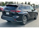 Used 2022 Toyota Highlander XLE image 6