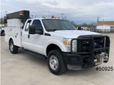 Used 2011 Ford F350 XL w/ Heavy Service Suspension Pkg image 3
