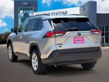 Used 2020 Toyota RAV4 LE image 4